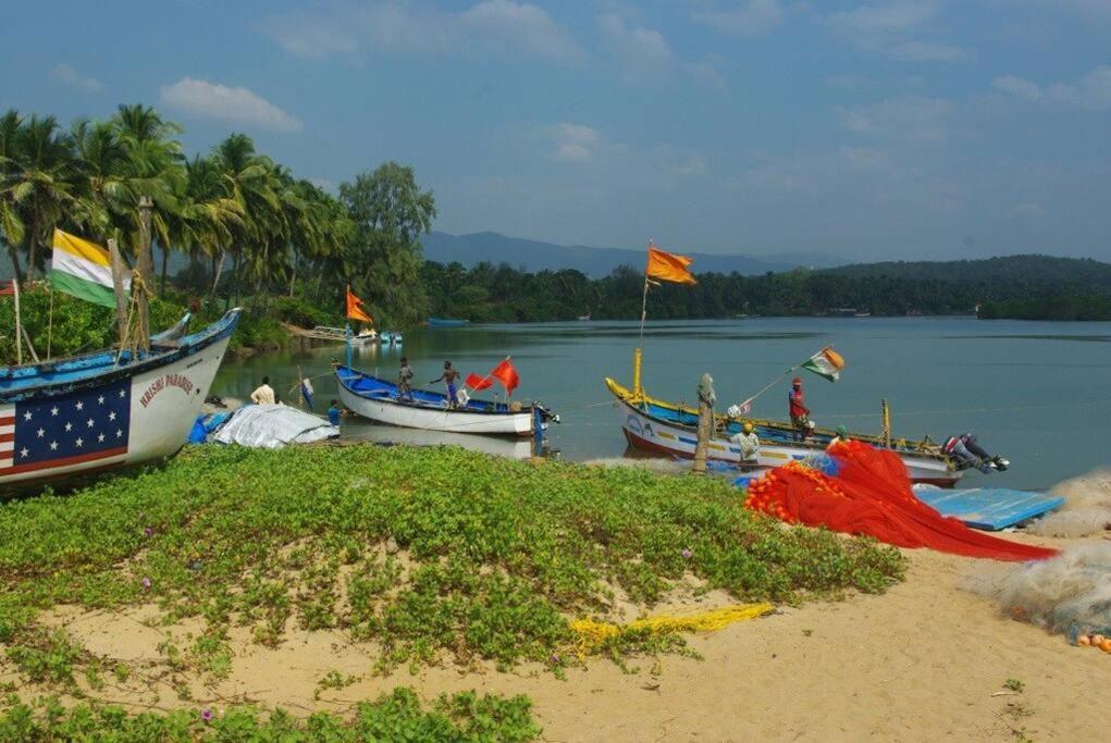 Cockerel Homestay - Traditional Beach Village - Goa Canacona Luaran gambar